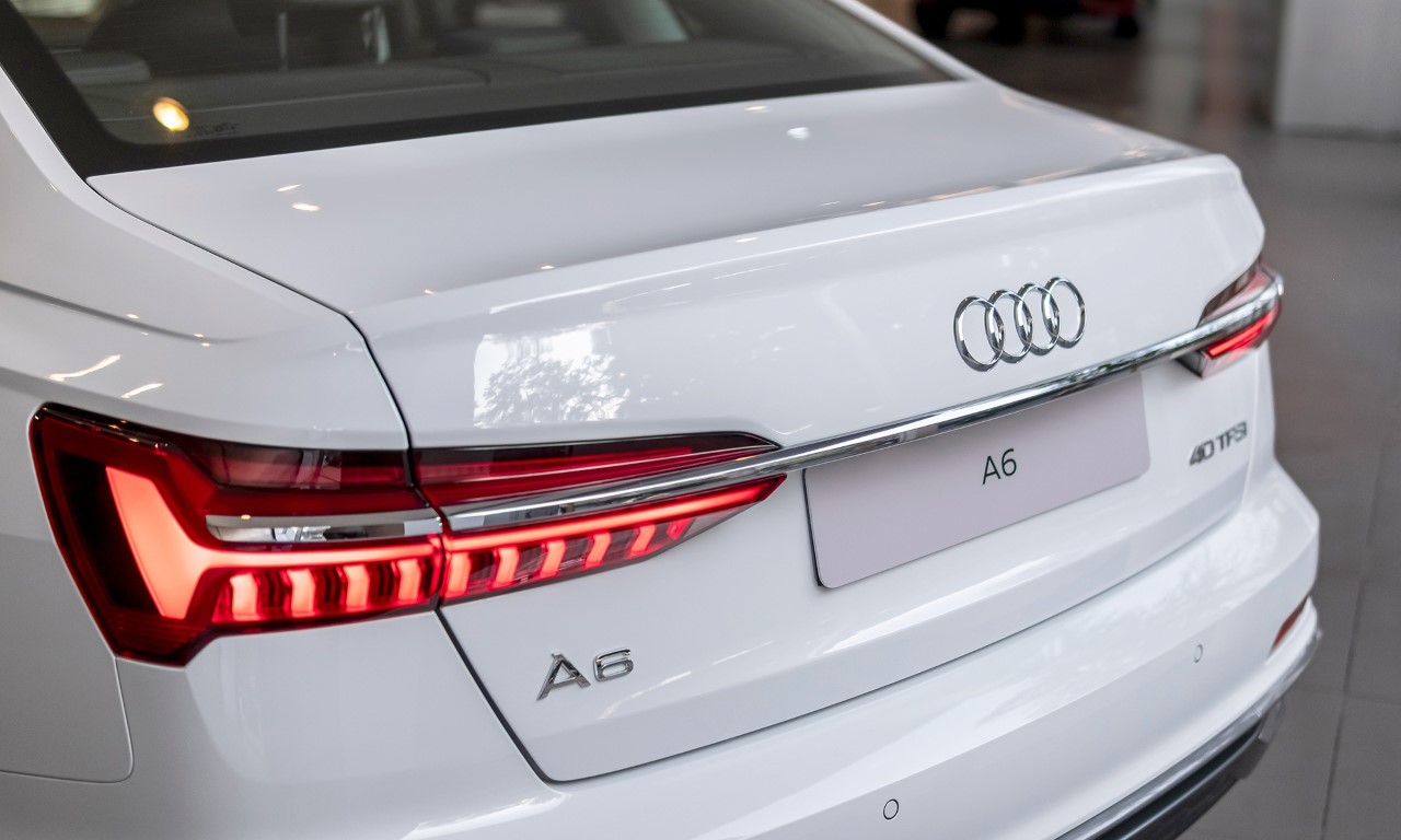 Cụm đèn hậu mới trên Audi A6 2025 - 2