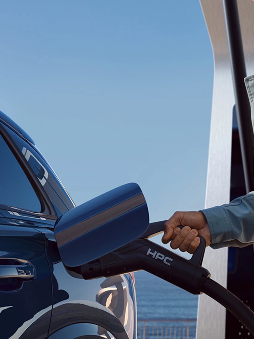 Sạc siêu nhanh xe audi Q6 e-tron